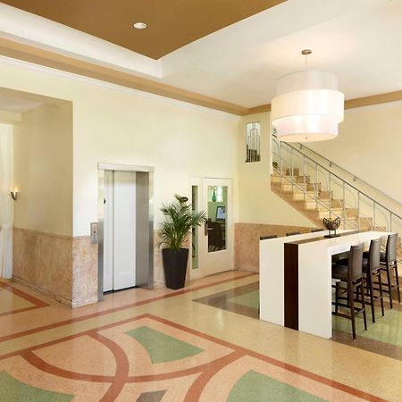 Hilton Vacation Club Crescent On South Beach Miami Маями Бийч Екстериор снимка