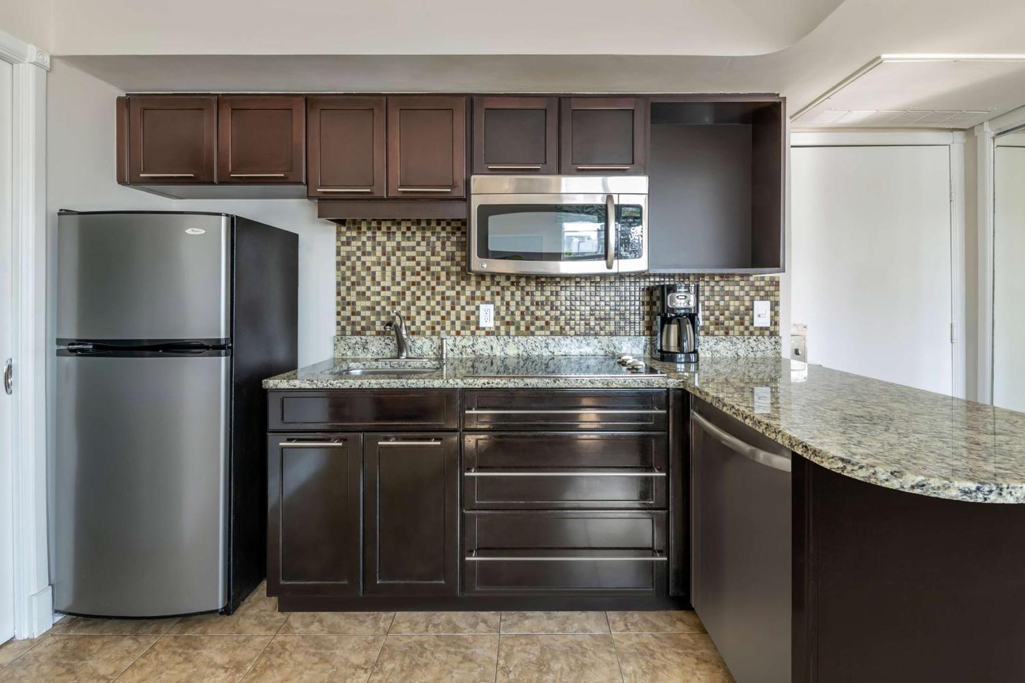 Hilton Vacation Club Crescent On South Beach Miami Маями Бийч Екстериор снимка