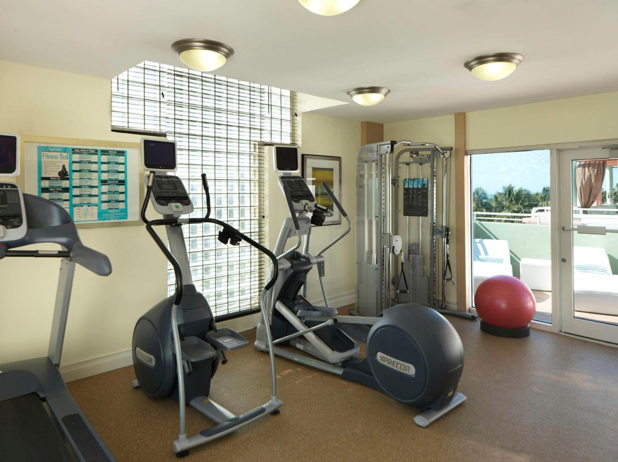 Hilton Vacation Club Crescent On South Beach Miami Маями Бийч Екстериор снимка